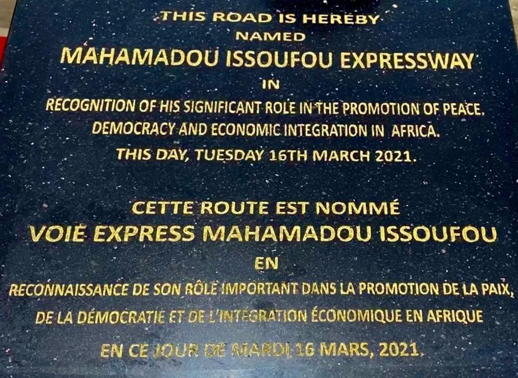 Photo News: Buhari Names Abuja Expressway After Niger President https