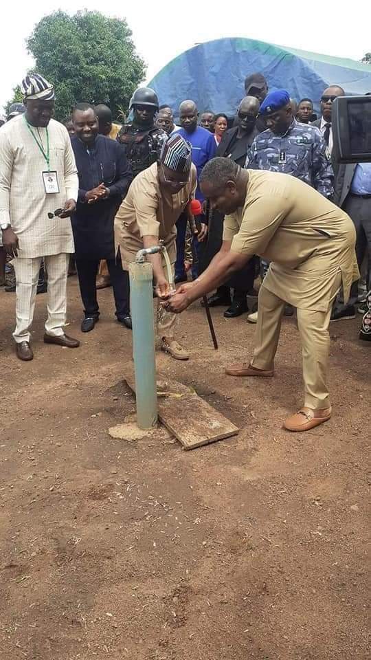 PicStory: Samuel Ortom, Benue Gov. Commissions Borehole | GOVERNMEND