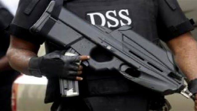 DSS Operatives Shoot Soldier To Death In Lagos | GOVERNMEND