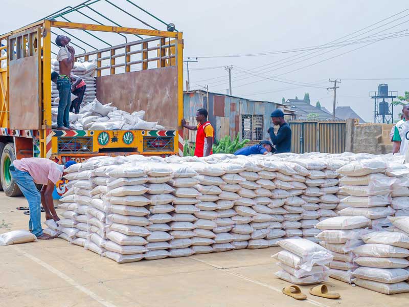Kwara State Government Provides 10,000 Bags of Rice as Palliatives for Labour Unions
